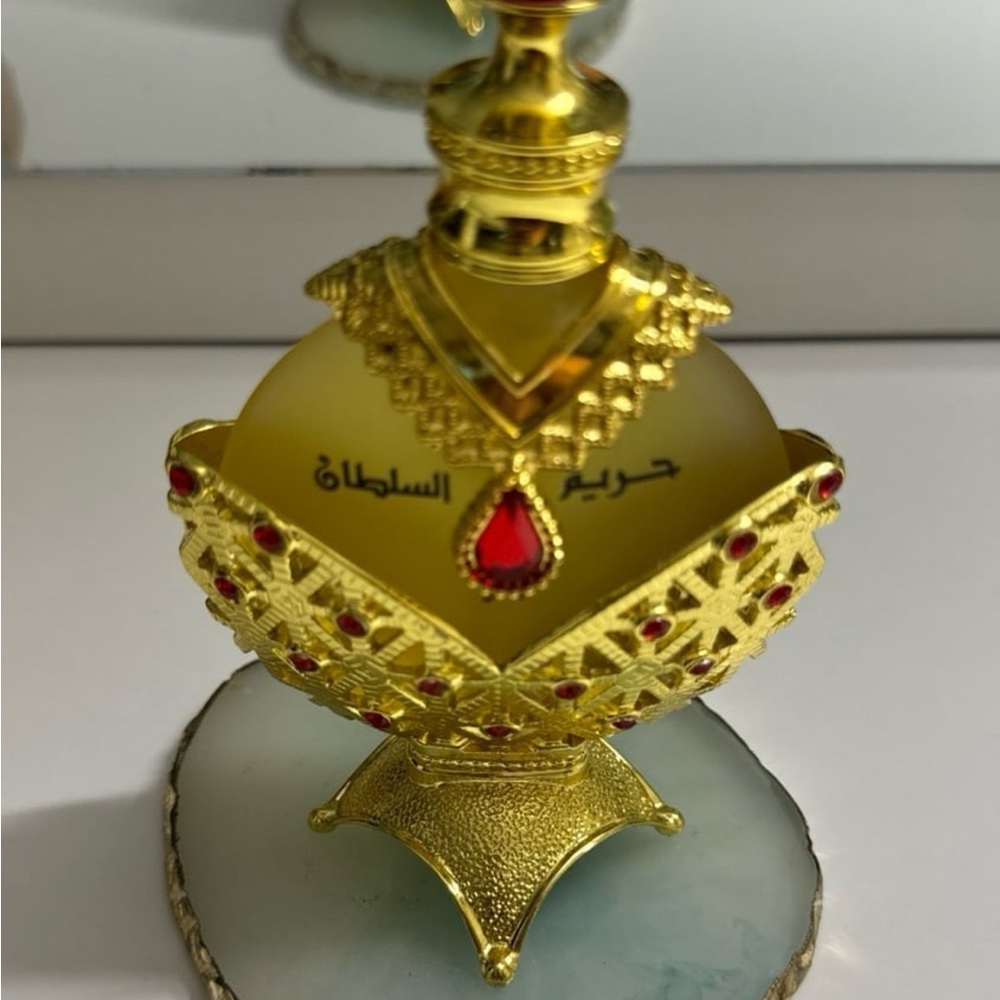Hareem al Sultan KHADLAJ Perfumes oil